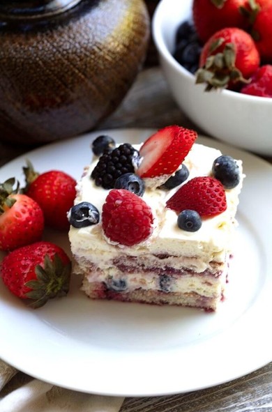 Mixed Berry Tiramisu